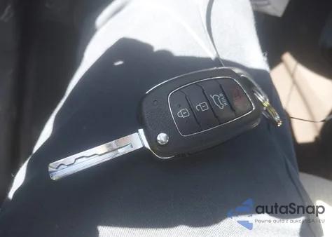 2017 Hyundai Santa Fe Sport 2.4L из США, поврежденный, VIN 5NMZU3LBXHH011562